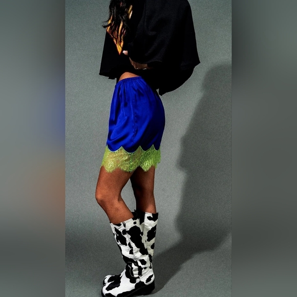 Blue and Green Women's Lace Trim Shorts - Picture 4 of 7